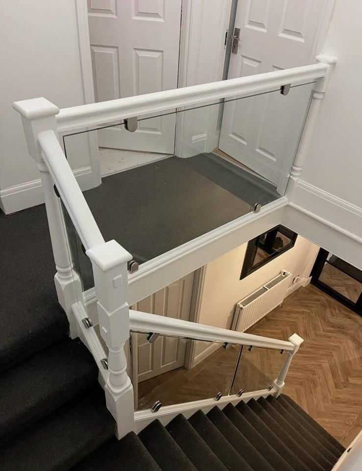 Glass balustrades by Jays Glass & Glazing
