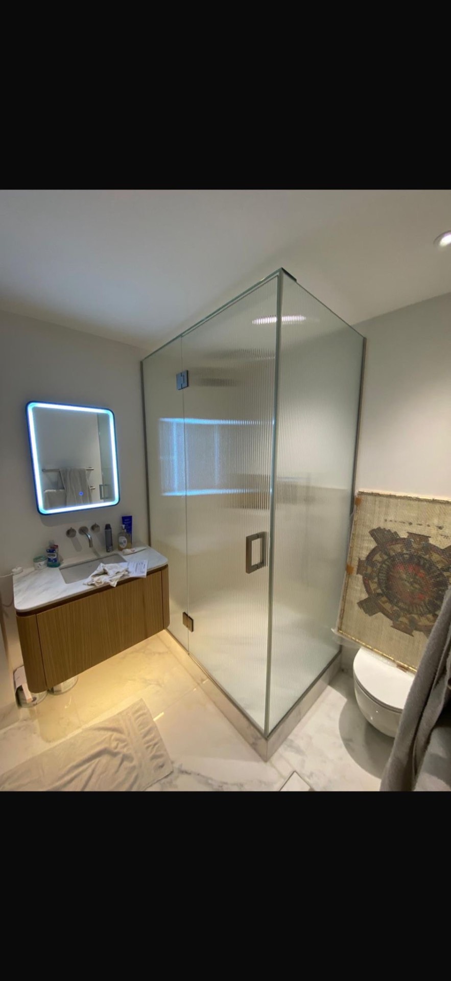 Shower screens by Jays Glass & Glazing